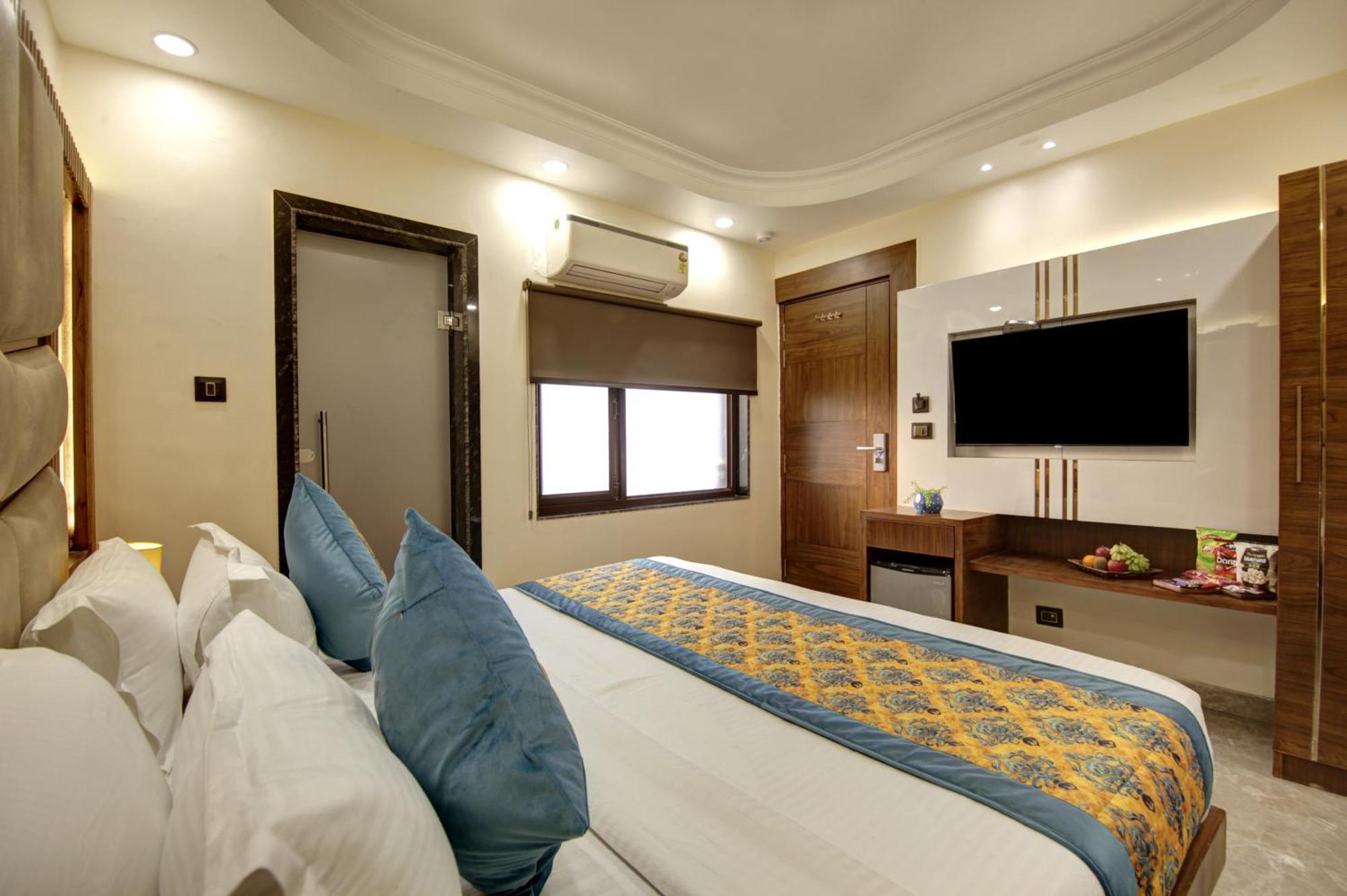 Bless Inn - Near Connaught Place New Delhi Bagian luar foto