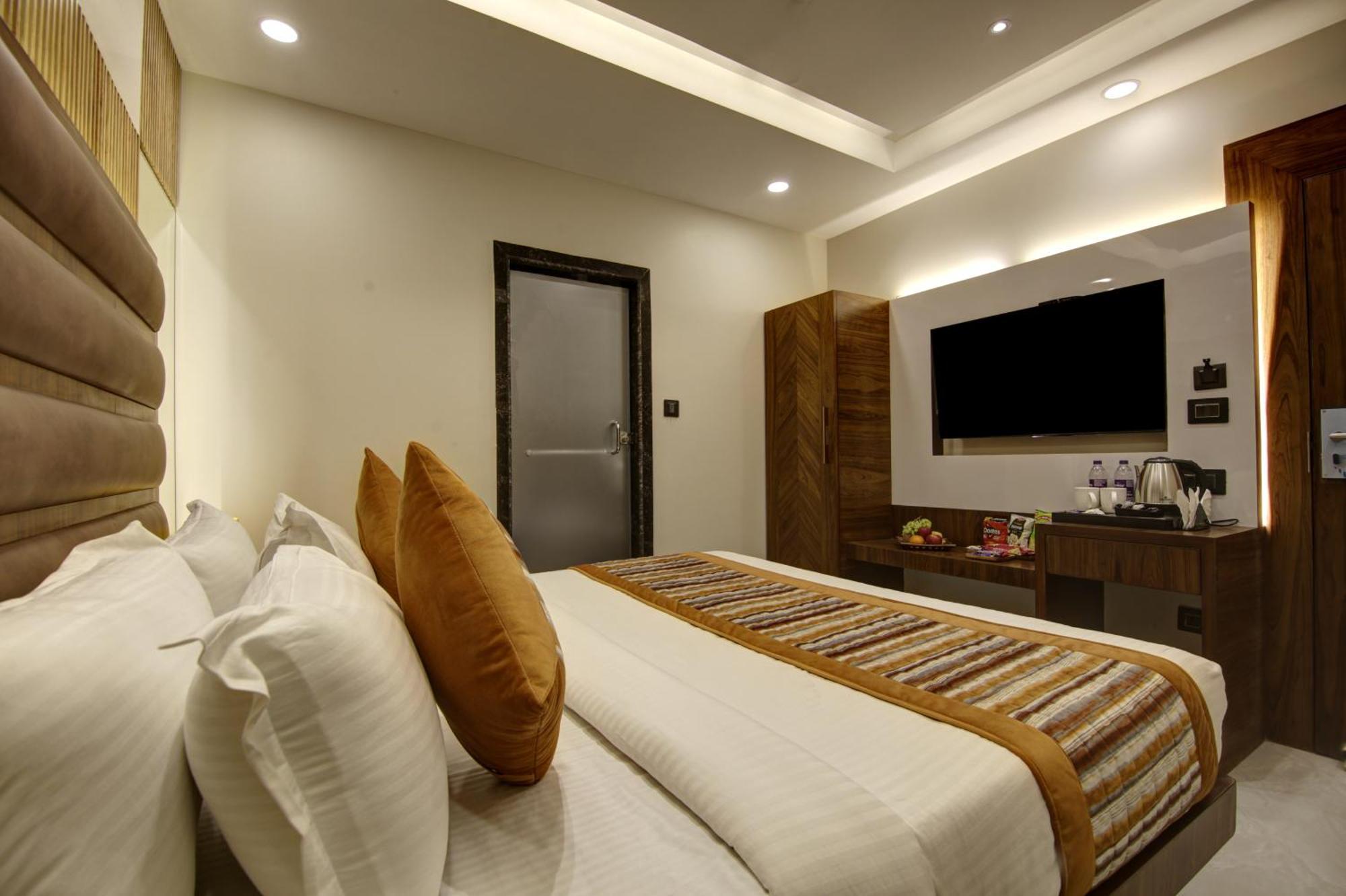 Bless Inn - Near Connaught Place New Delhi Bagian luar foto